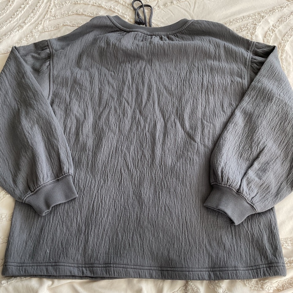aerie Charcoal Gray Textured V-Neck Top with Tassel Tie - Picture 8 of 9
